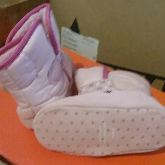 NEW KAMIK Pink SnowPup Baby Boots Shoes - Picture 3 of 3